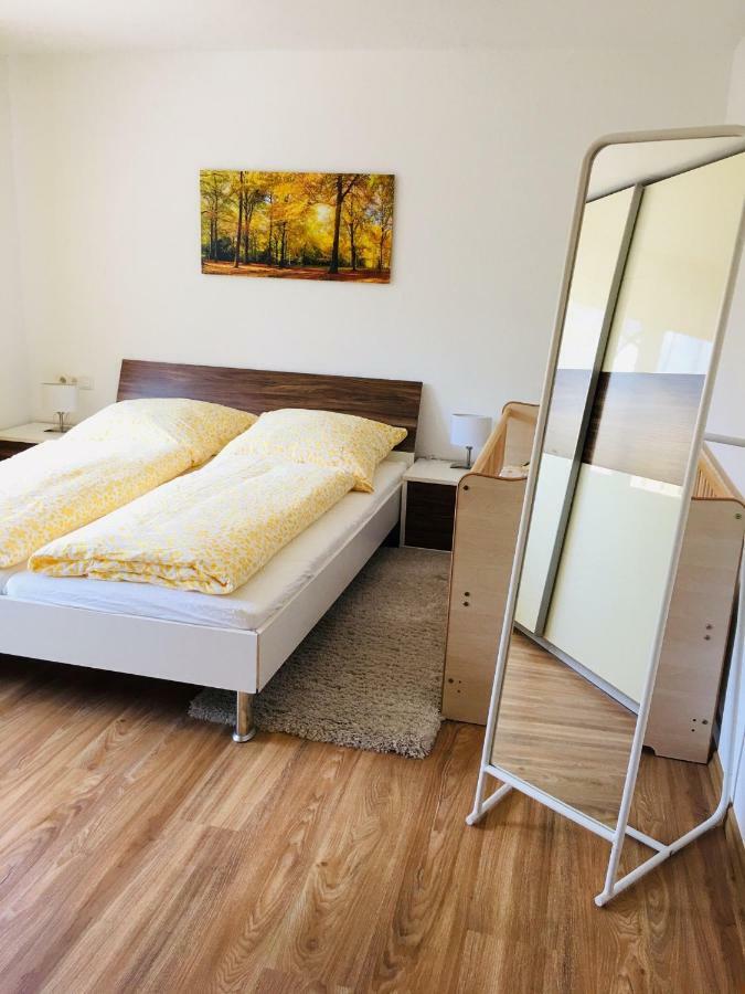 Haus Jenni Im Schwarzwald, 3,5-Zimmer, Grosse Terrasse 弗罗伊登施塔特 外观 照片